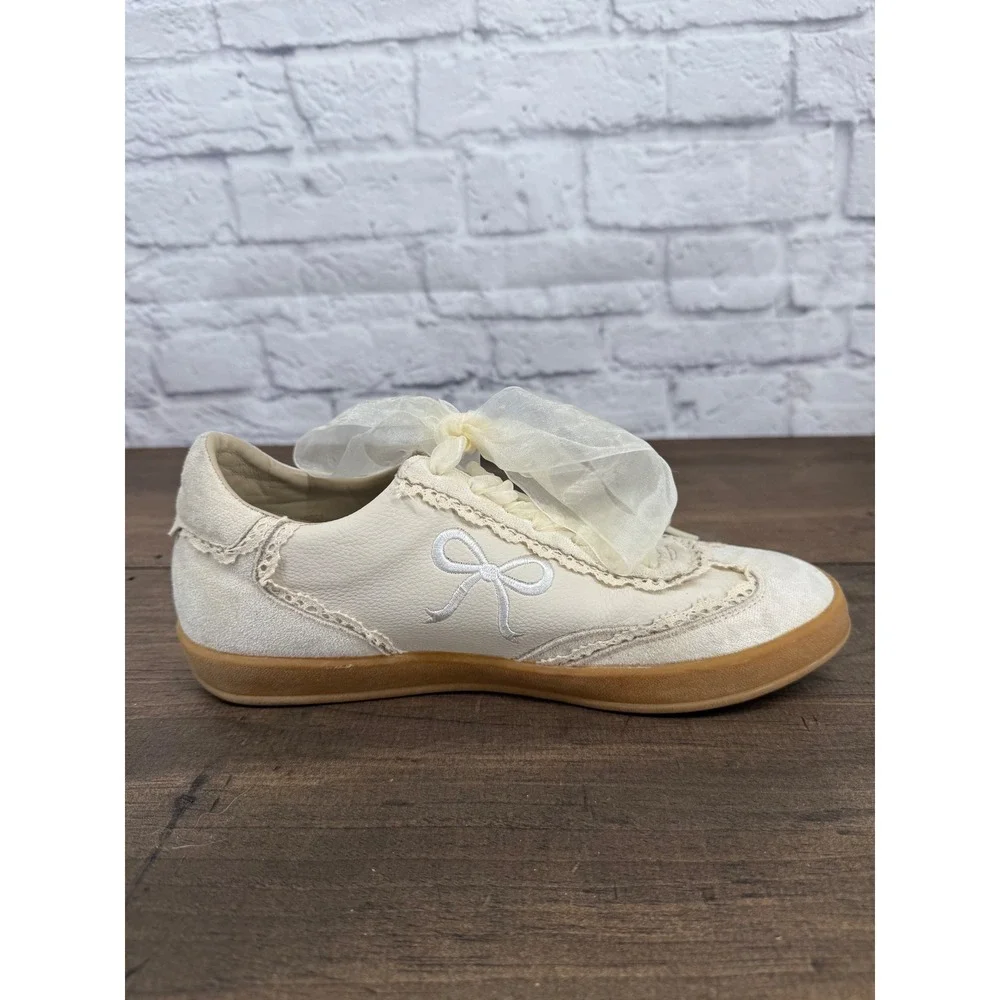 Women's Size 9 Coquette Balletcore Bow Lace Cottagecore Sneakers Cream